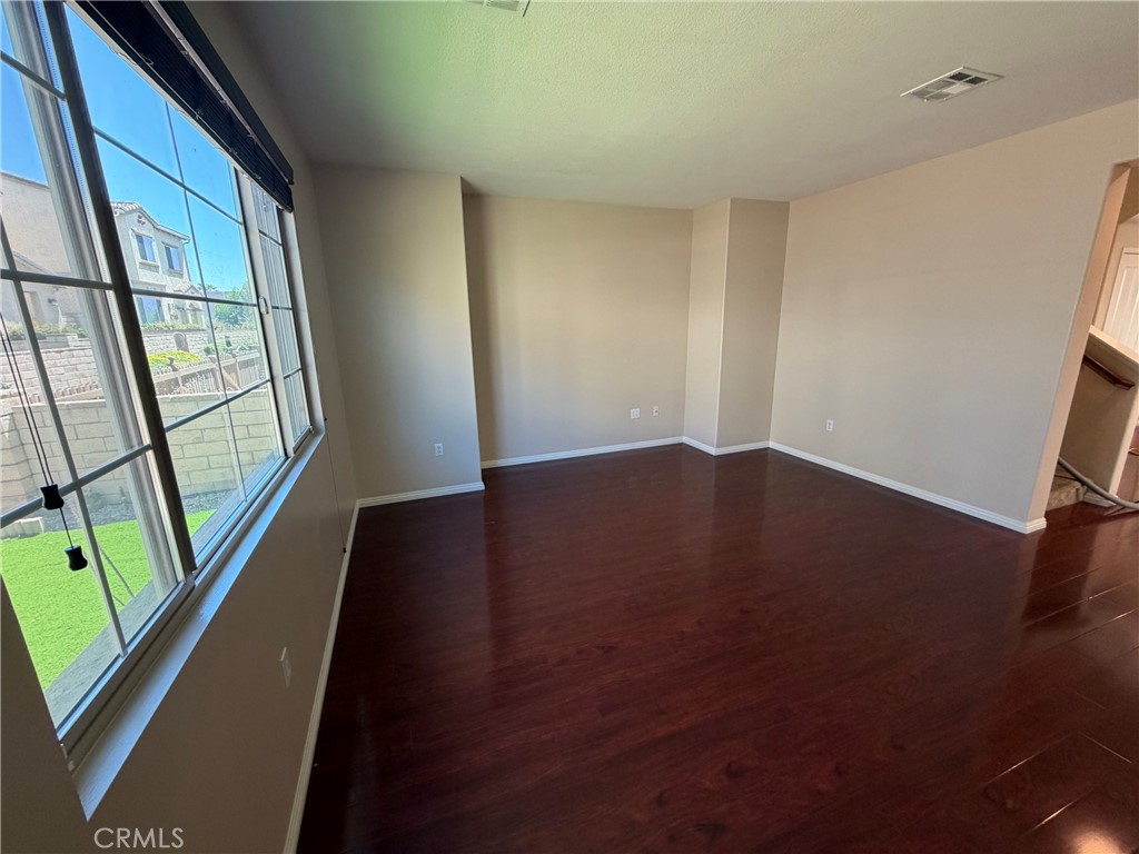 425 Merced Court Property Photo 3