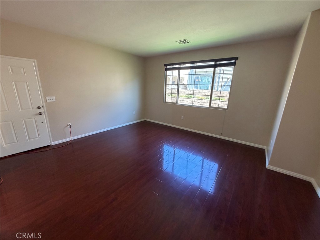 425 Merced Court Property Photo 4