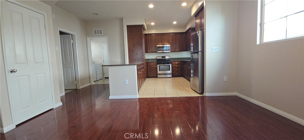 425 Merced Court Property Photo 11
