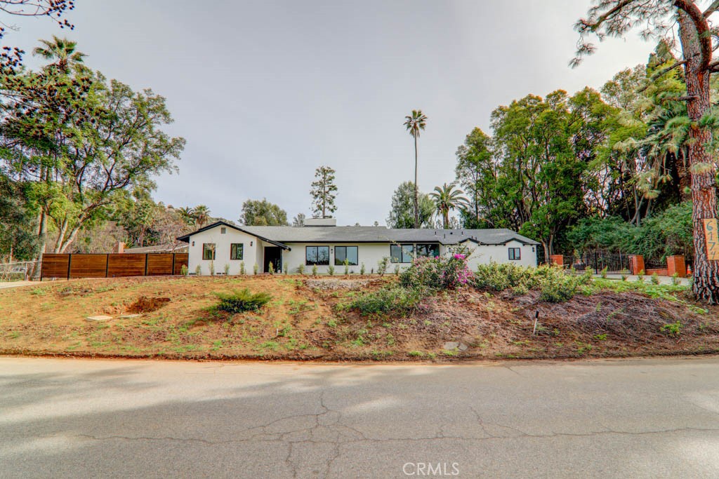 6174 Hawarden Property Photo 2