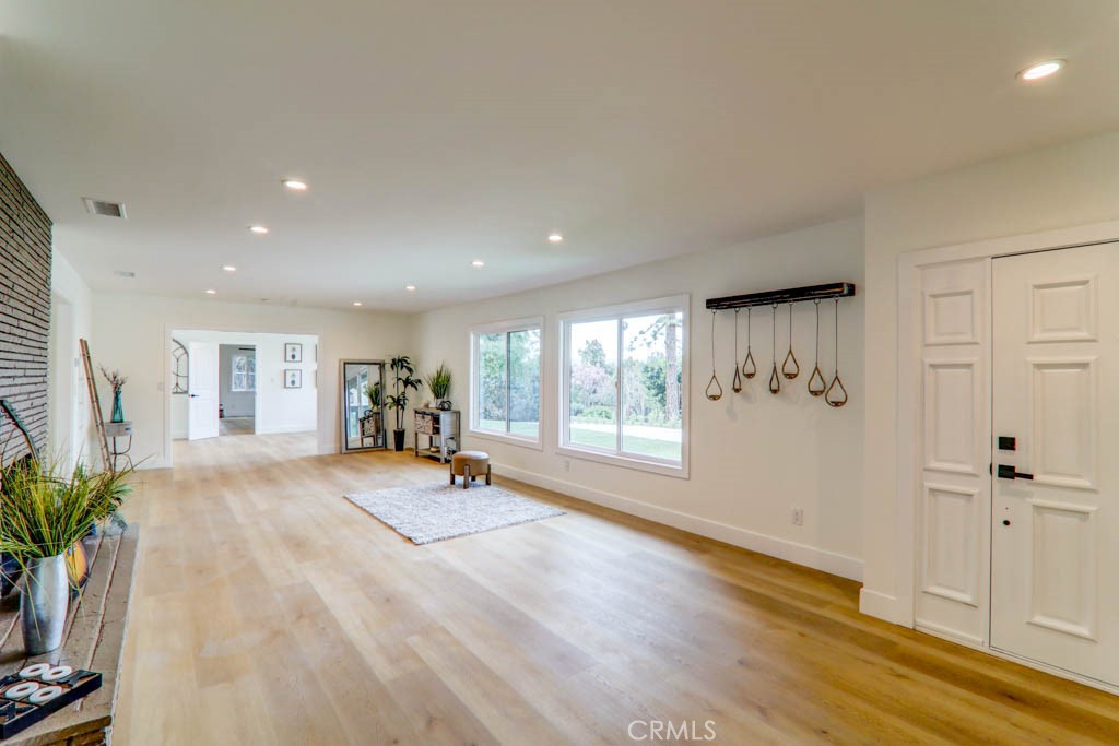 6174 Hawarden Property Photo 12