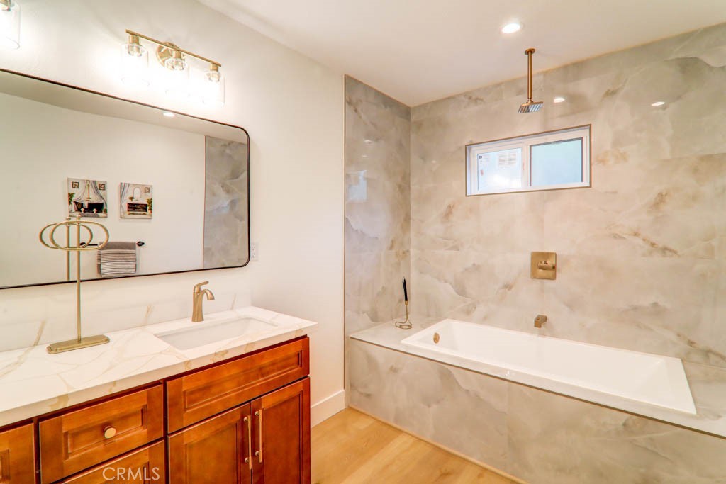 6174 Hawarden Property Photo 15