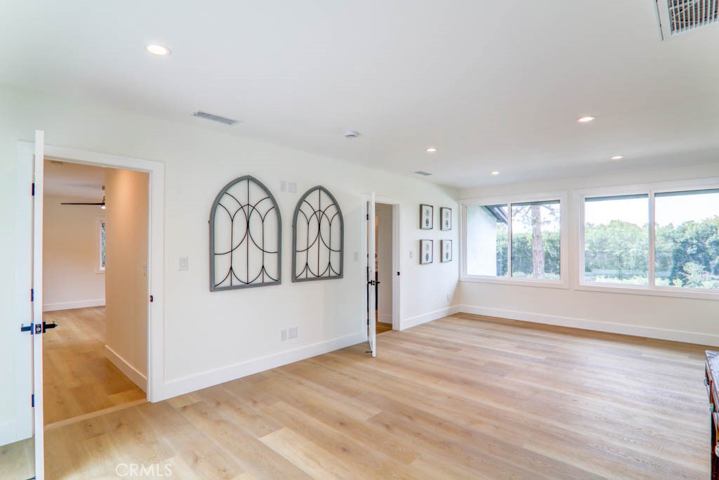 6174 Hawarden Property Photo 29