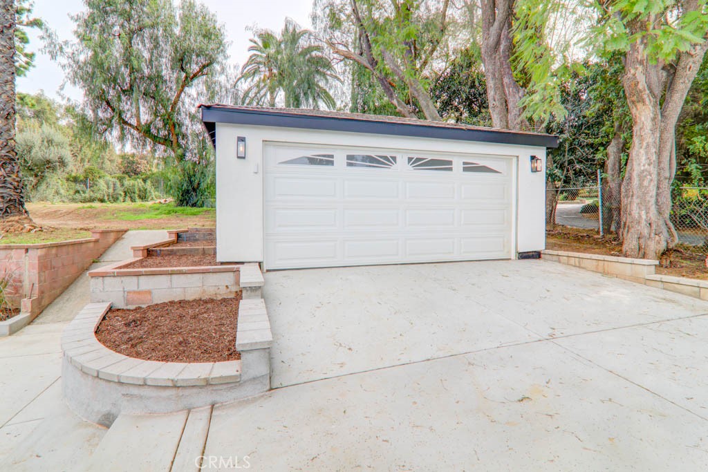 6174 Hawarden Property Photo 41