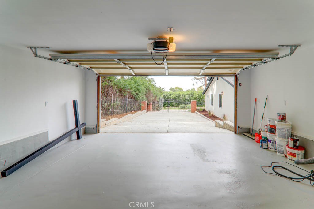 6174 Hawarden Property Photo 44