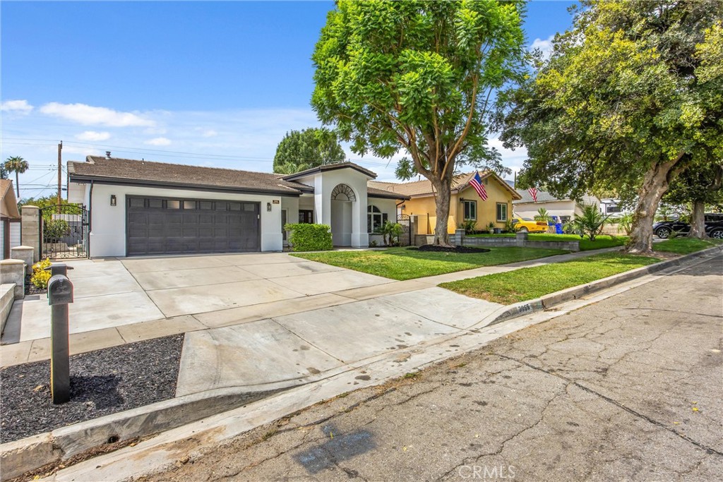 3968 Modesto Property Photo 4