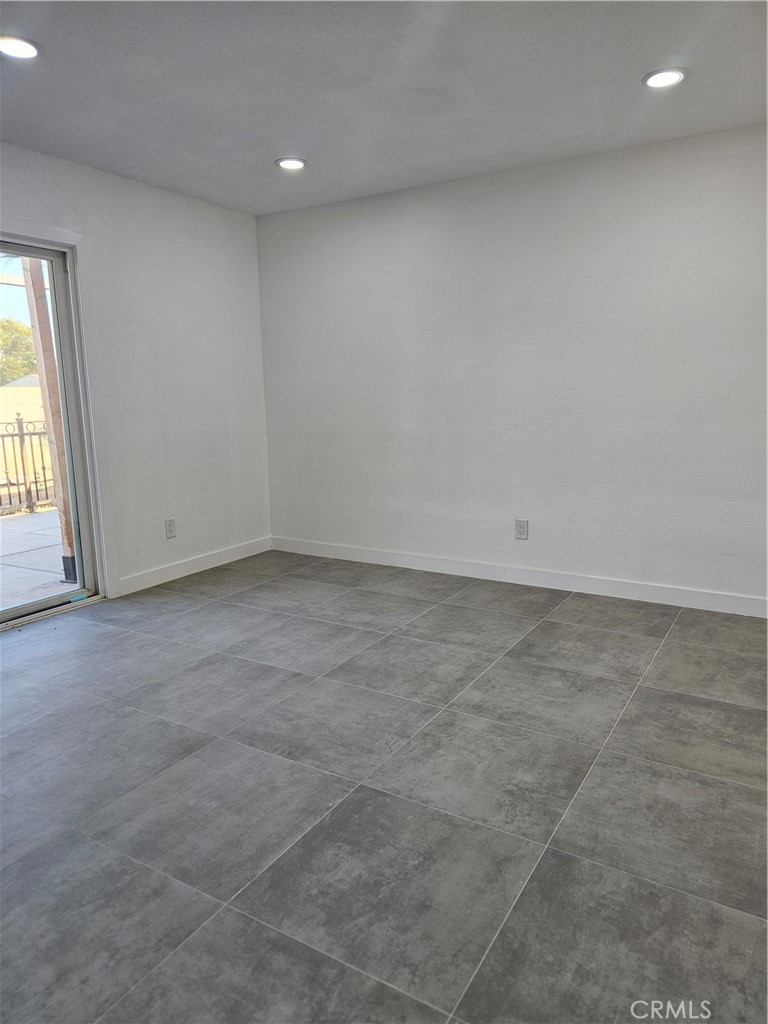 10030 Ontario Street Property Photo 15