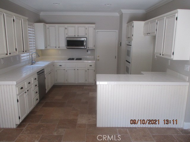 32059 Meadow Wood Lane Property Photo 8