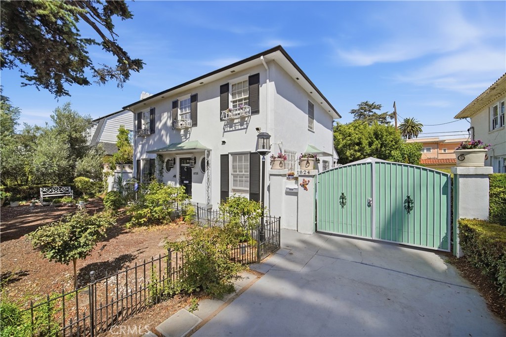 1826 Wellington Road Property Photo 1