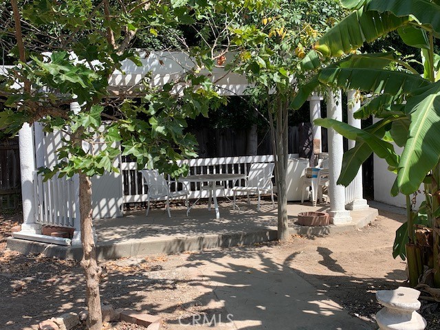1826 Wellington Road Property Photo 3