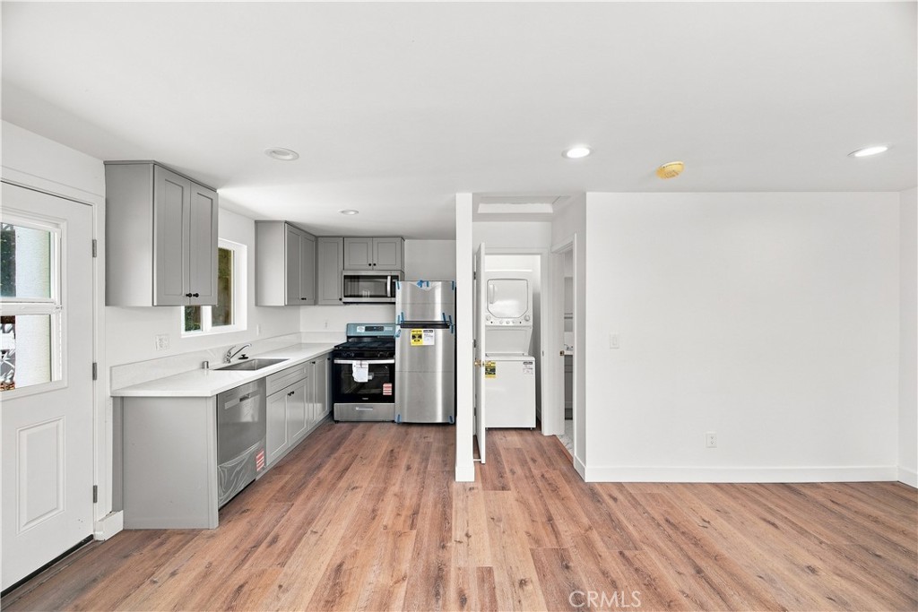 1826 Wellington Road Property Photo 23