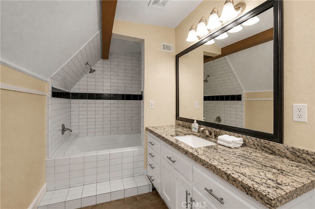 4718 Quartz Hill Property Photo 20