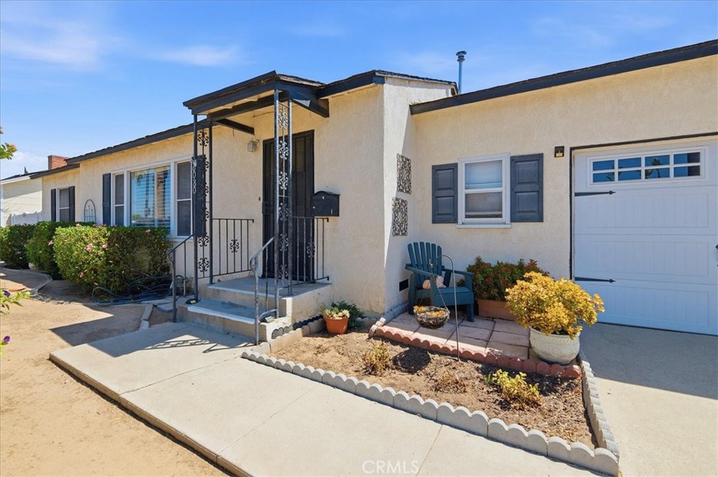 6080 Lawson Way Property Photo 5