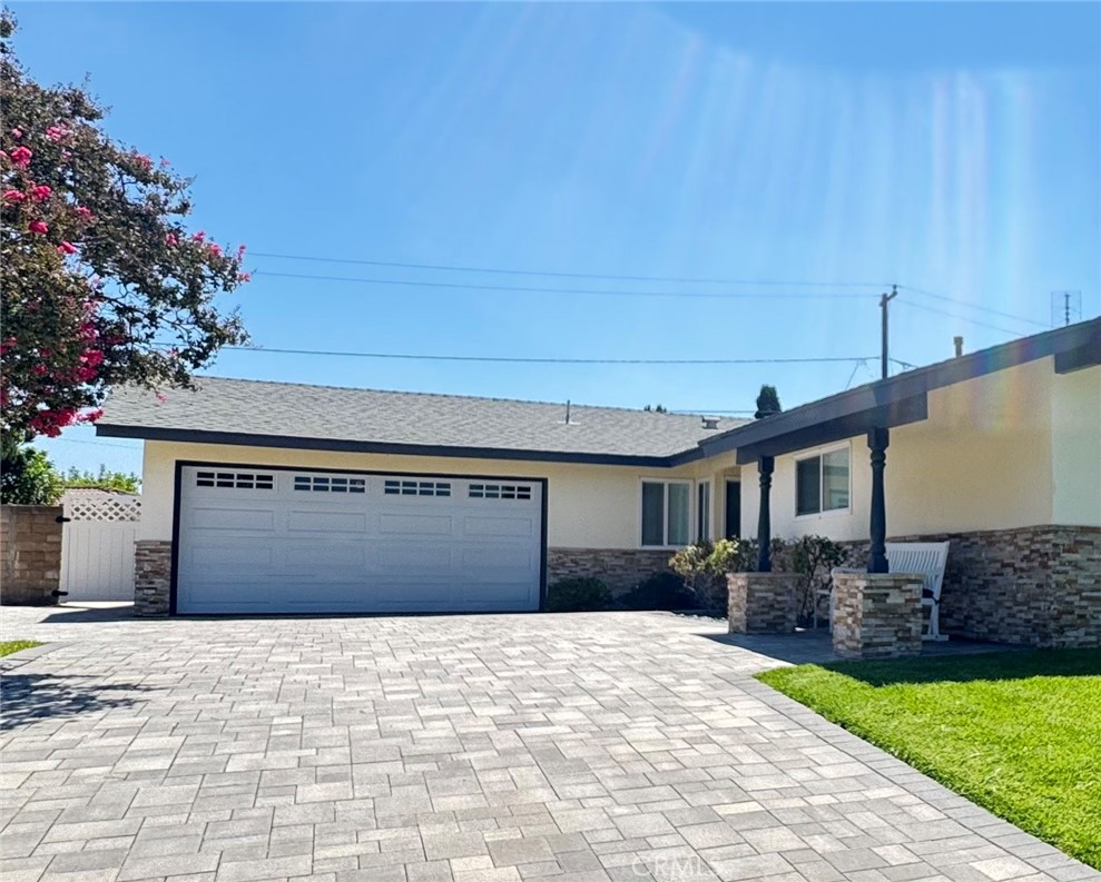 20944 Delphine Drive Property Photo