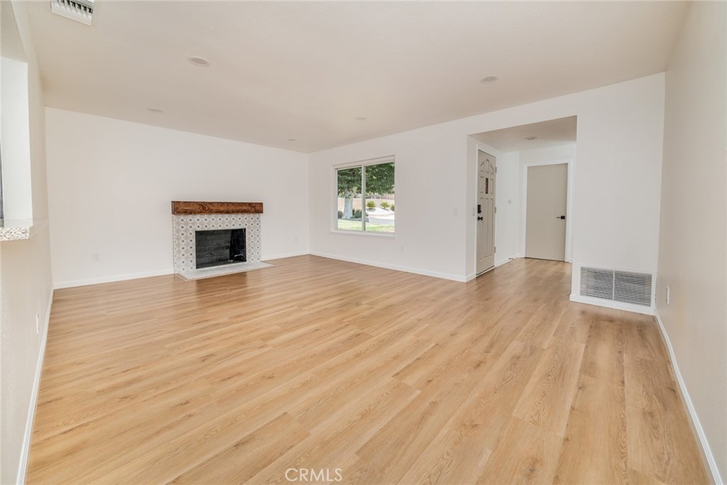 27888 Rainbow Lane Property Photo 6