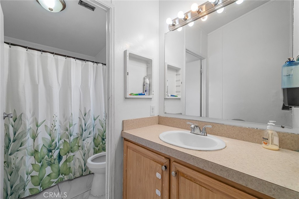 310 E Philadelphia Street 73 Property Photo 19