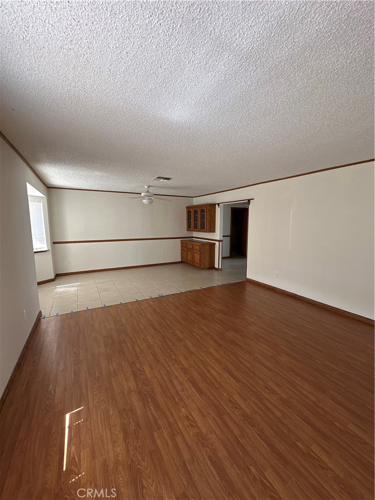 7515 Peach Property Photo 5