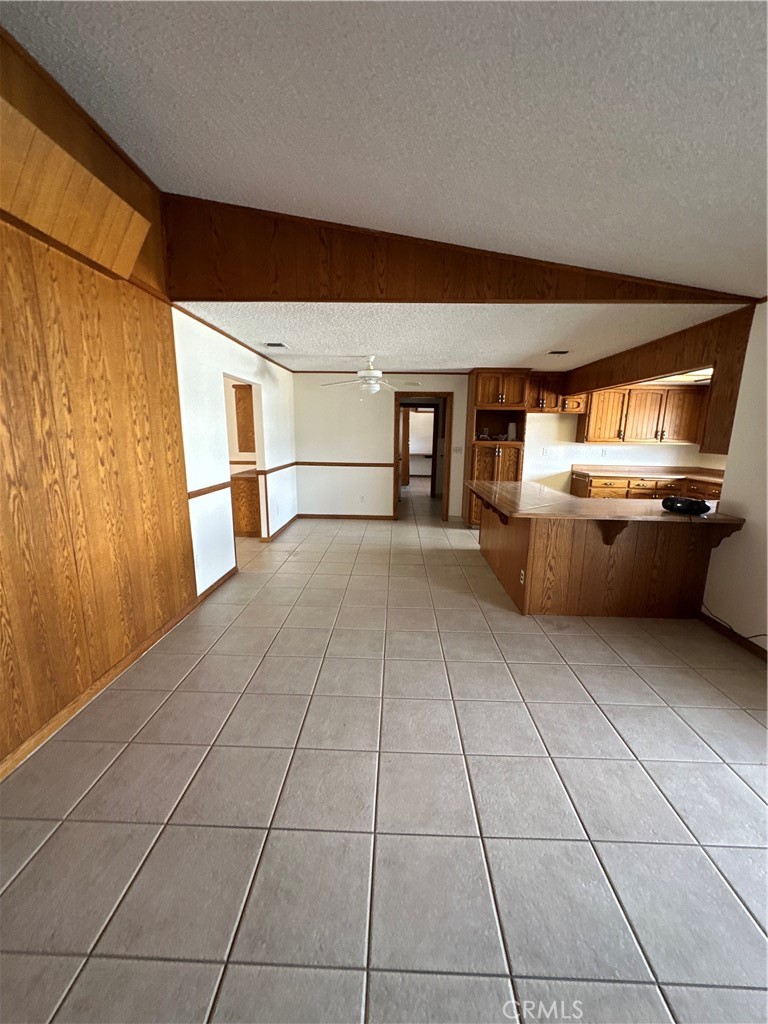 7515 Peach Property Photo 7
