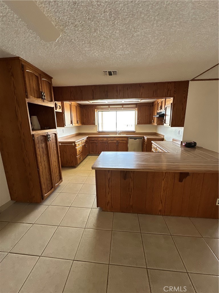 7515 Peach Property Photo 9