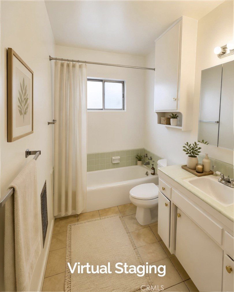 1755 N Berendo 28 Property Photo 9
