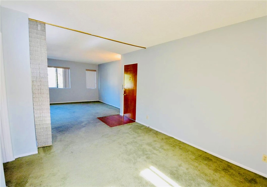 1755 N Berendo 28 Property Photo 13