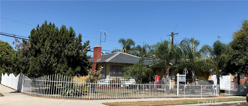 2454 W 7th Street Property Photo 1