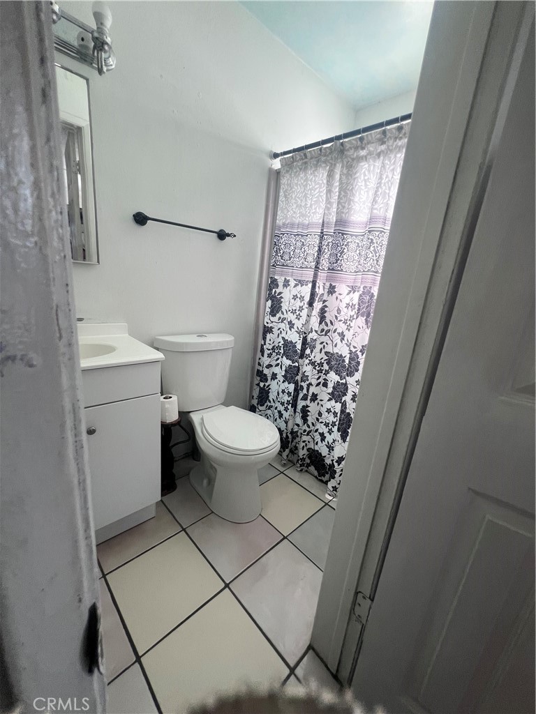 2454 W 7th Street Property Photo 9