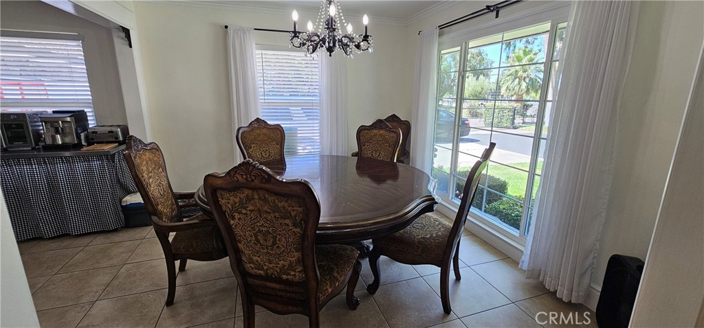 3037 Valencia Property Photo 9