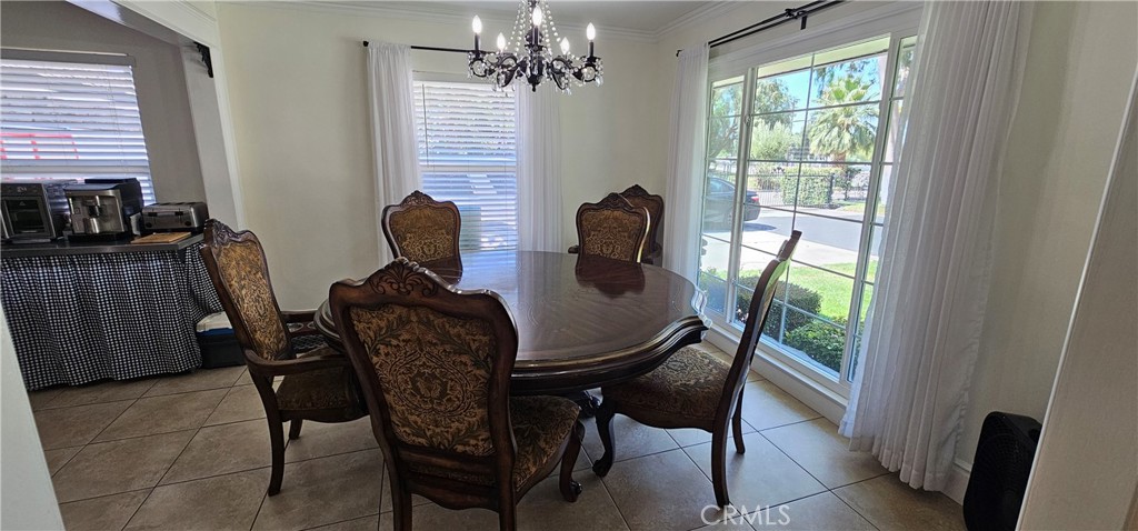 3037 Valencia Property Photo 9