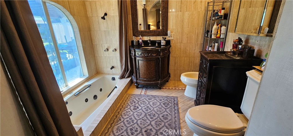3037 Valencia Property Photo 11