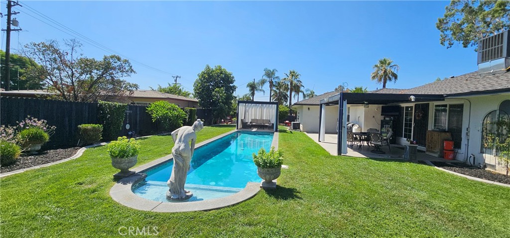 3037 Valencia Property Photo 15