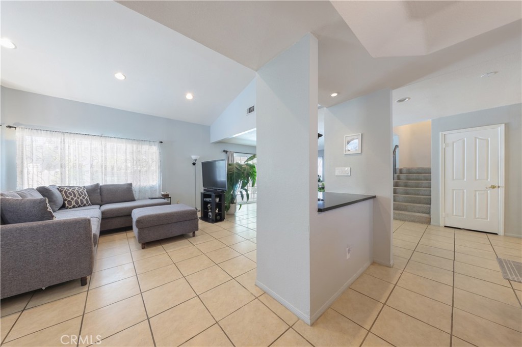 41501 Prairievista Place Property Photo 4