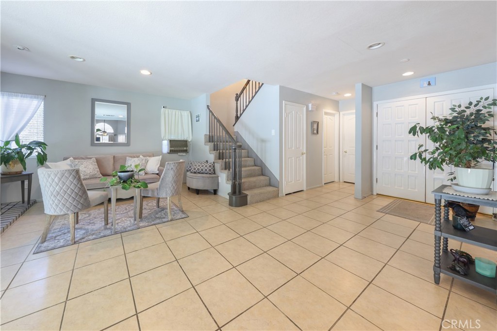41501 Prairievista Place Property Photo 5