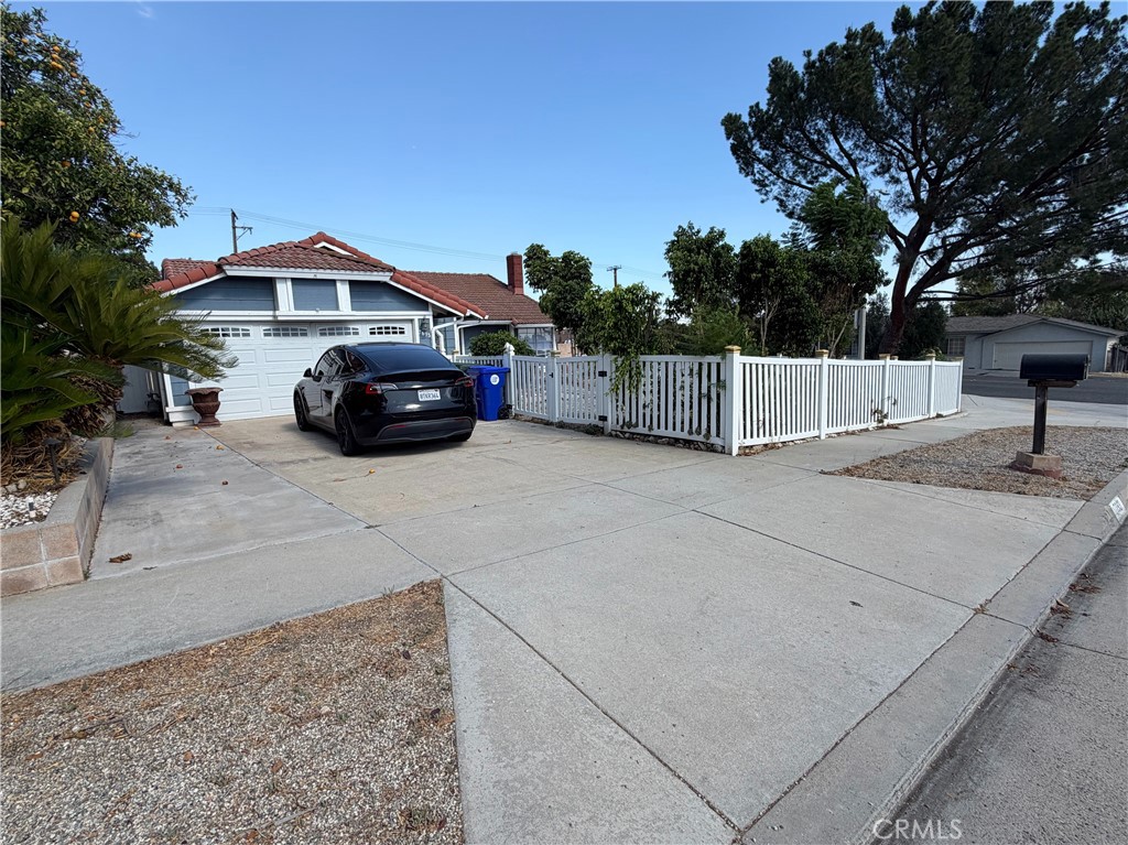 7693 Whitney Court Property Photo 1