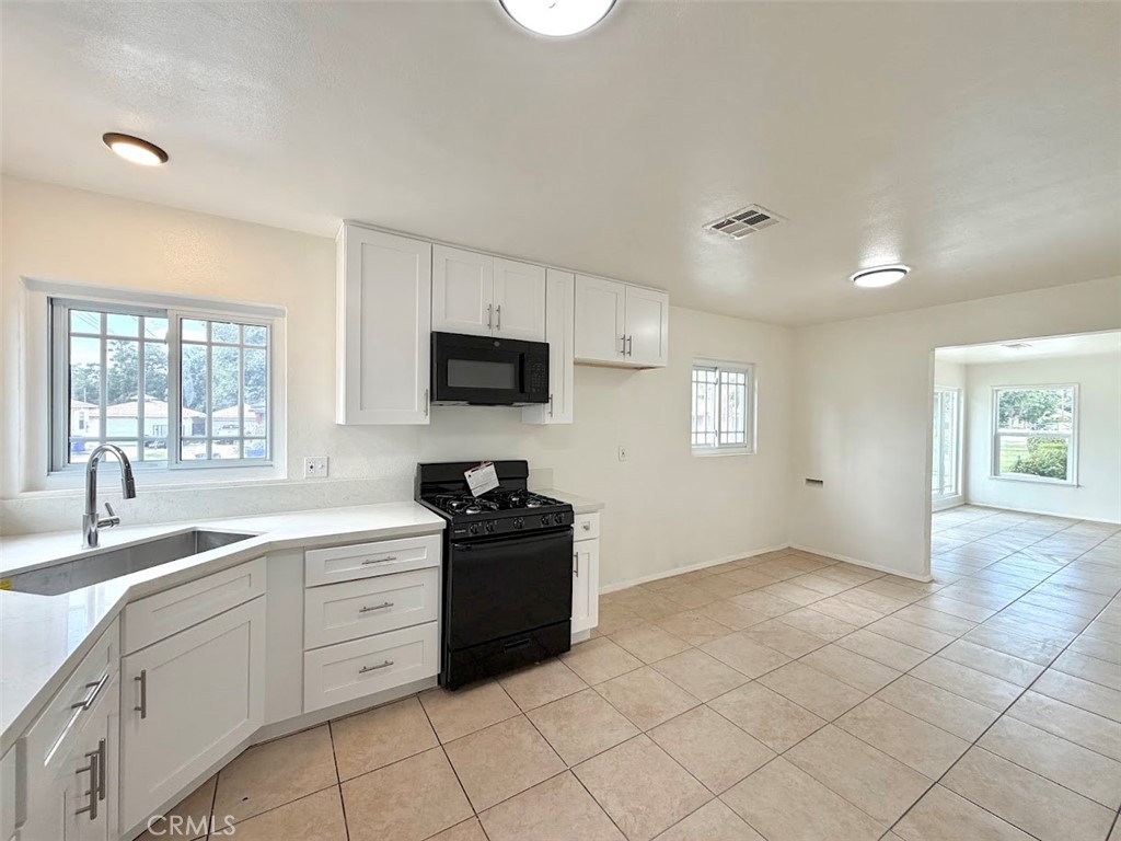 3275 N F Property Photo 9