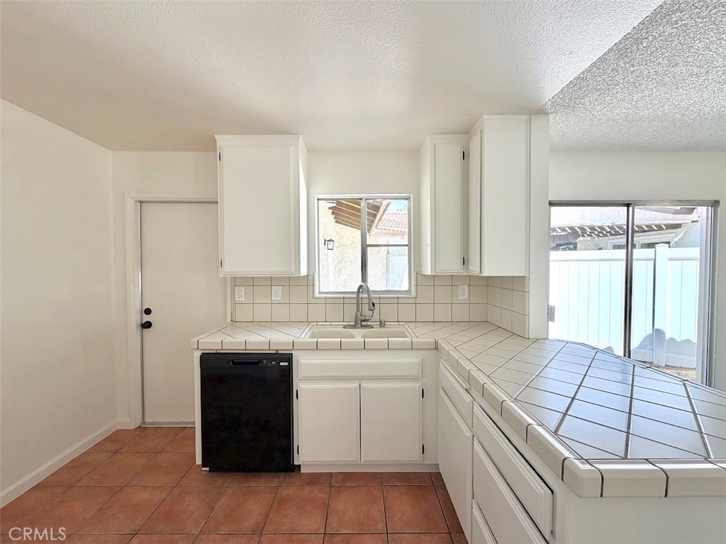 14409 Riverside Property Photo 13