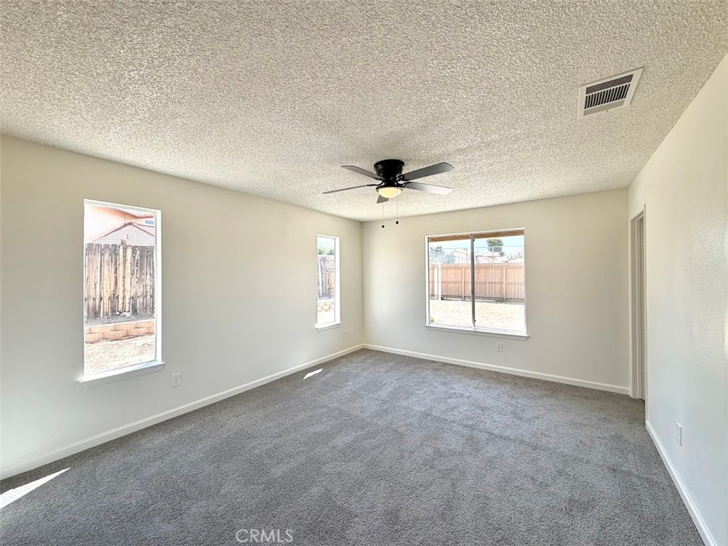 14409 Riverside Property Photo 21