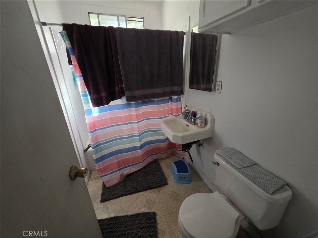 264 N Dillon Property Photo 10