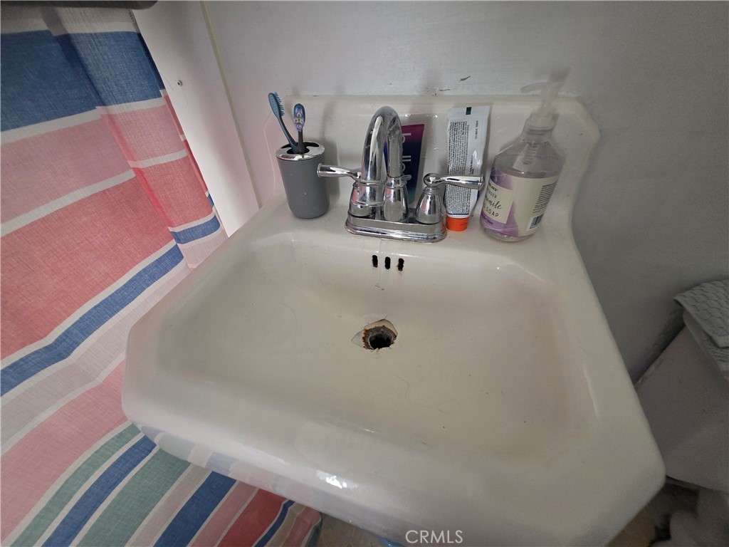 264 N Dillon Property Photo 12