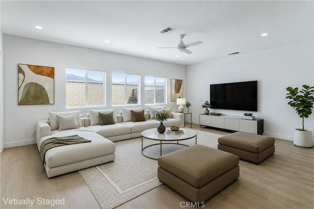15740 Parry Peak Drive Property Photo 4