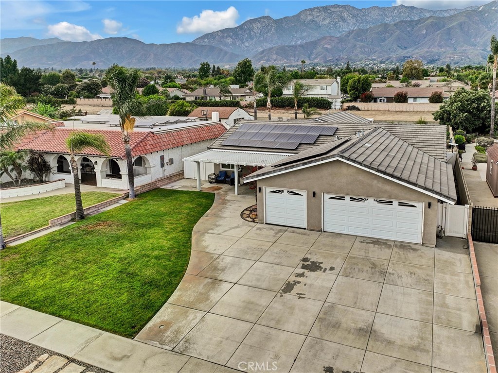 9220 Highland Property Photo 6