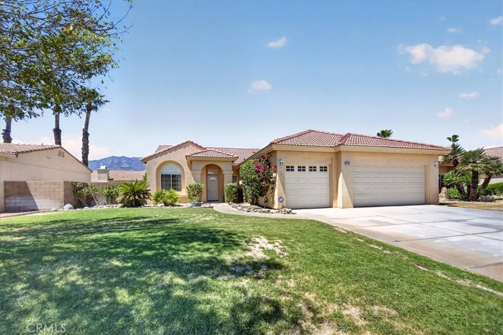 27745 Avenida Maravilla Property Photo 1