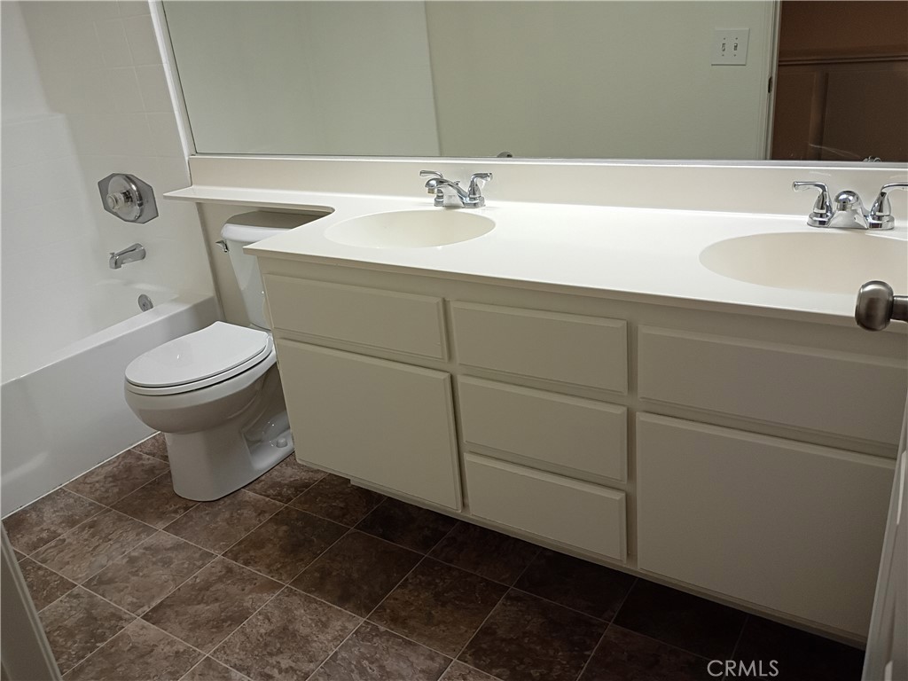 3234 W Shepard Lane Property Photo 44