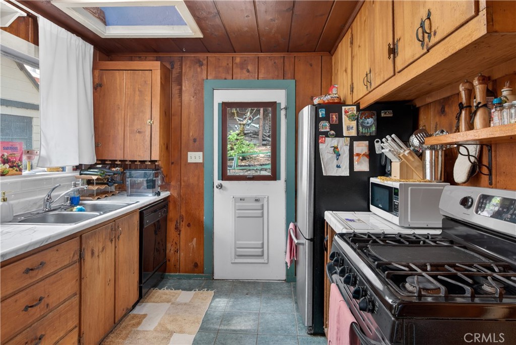 1190 Scenic Property Photo 23