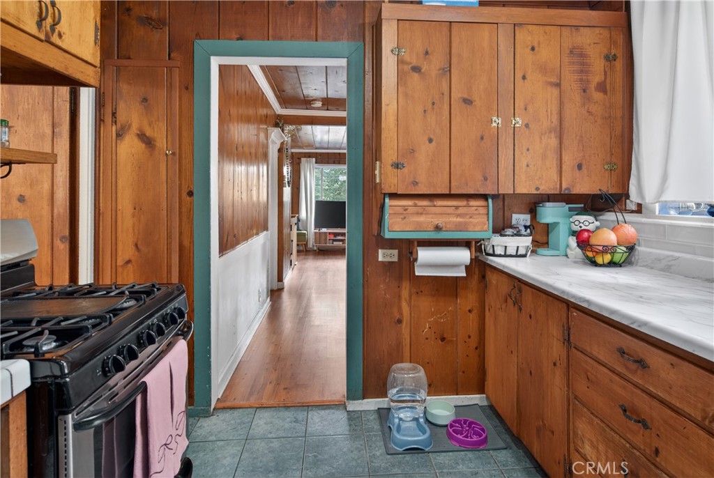 1190 Scenic Property Photo 25
