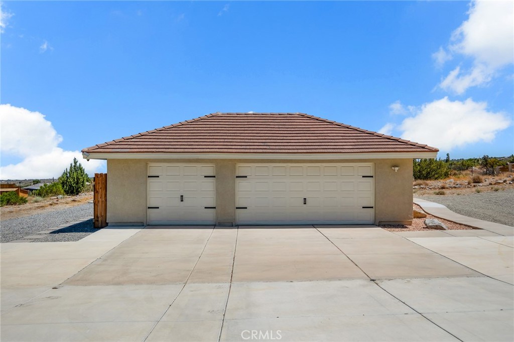 326 Buckthorne Property Photo 26