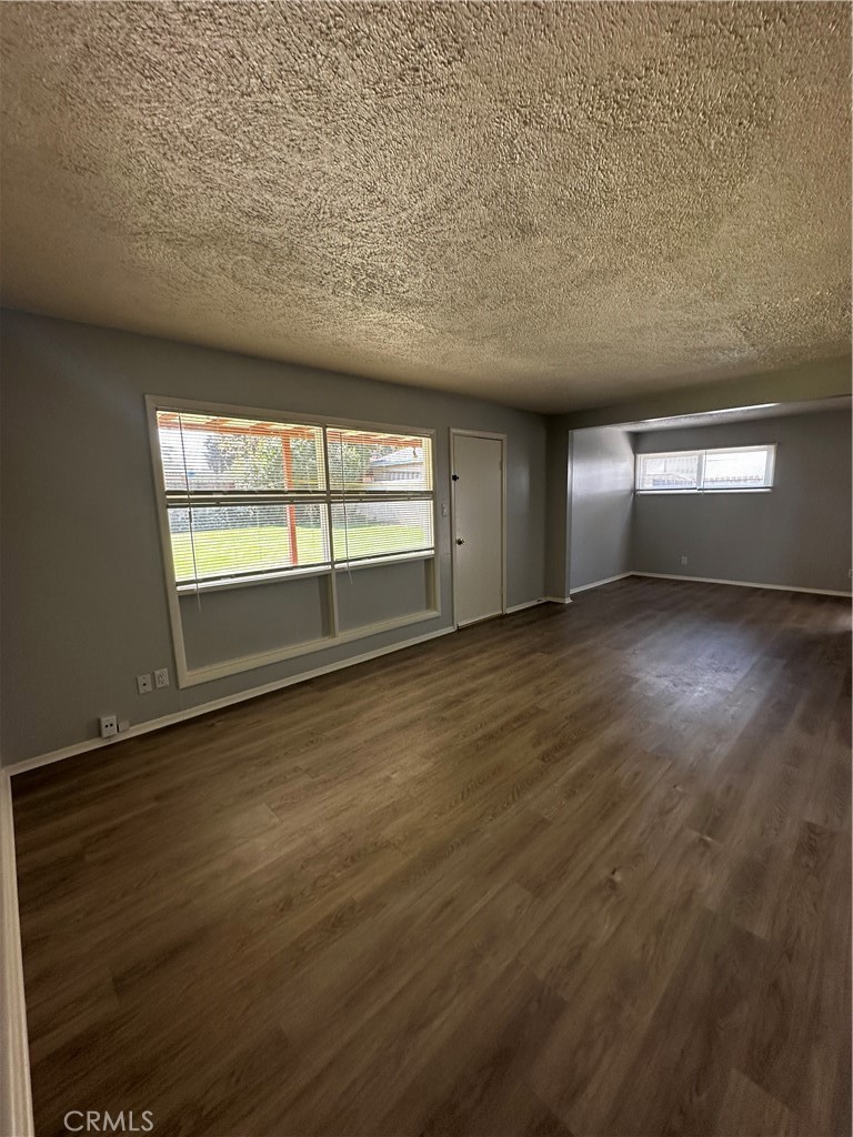 6590 Piccadilly Street Property Photo 6