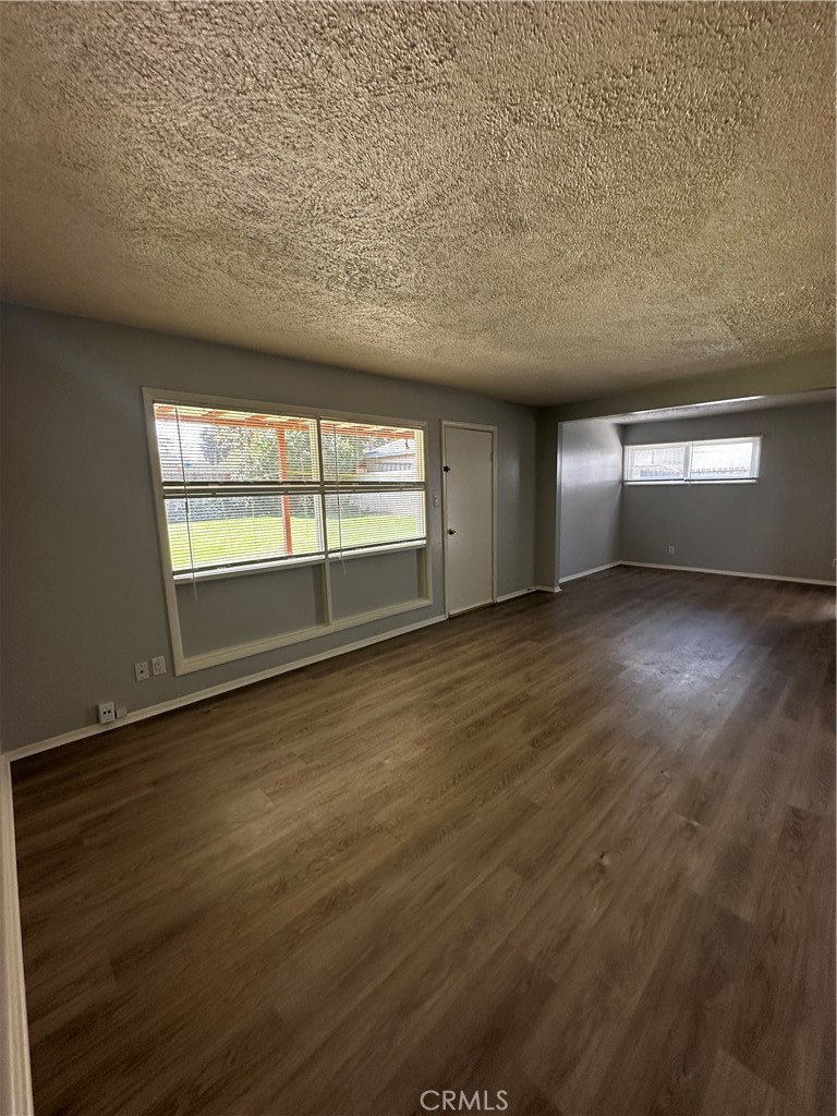 6590 Piccadilly Street Property Photo 6