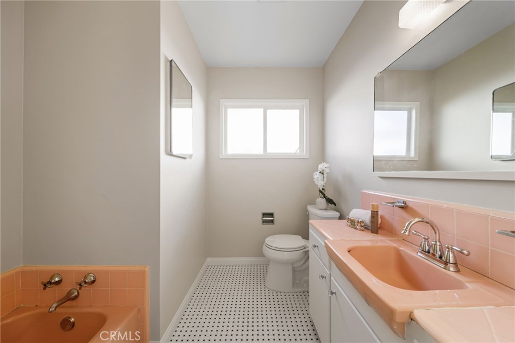 914 W 5th Street Property Photo 26