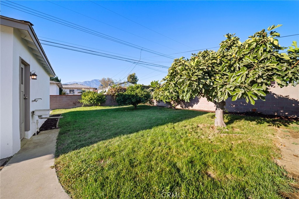 914 W 5th Street Property Photo 35
